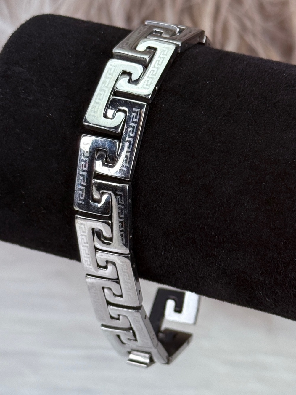 Vintage aged Silvertone etched, chain-link bracelet